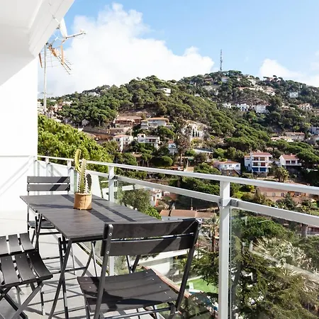 House In A Garden With View * 료렛 드 마르